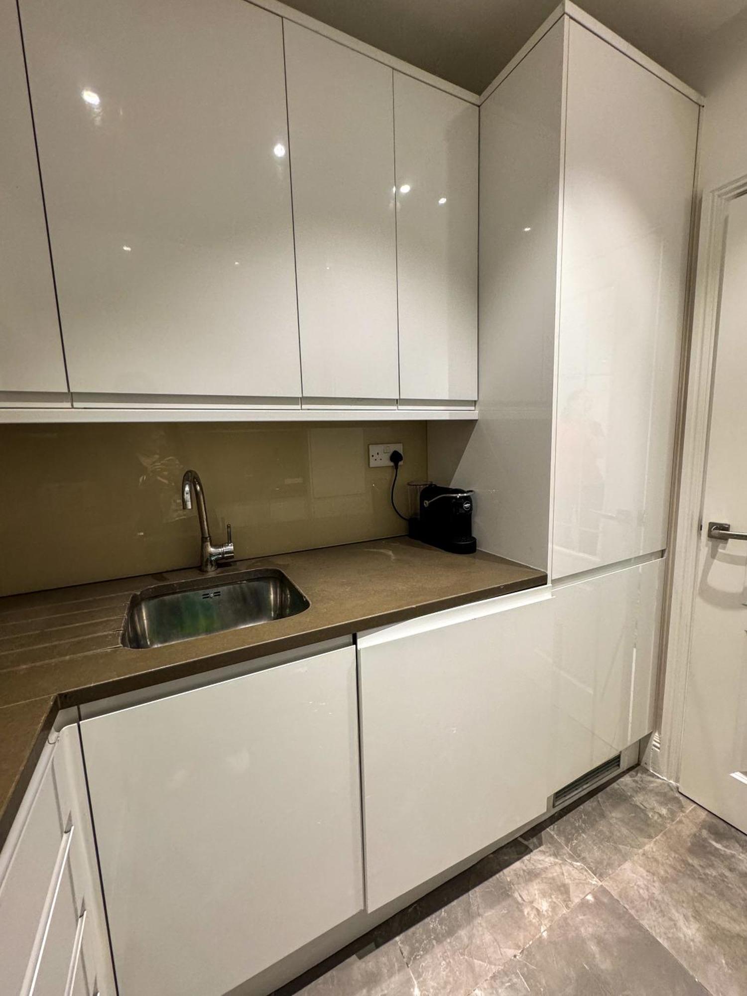 Hyde Park Corner Spacious 2 Bedroom