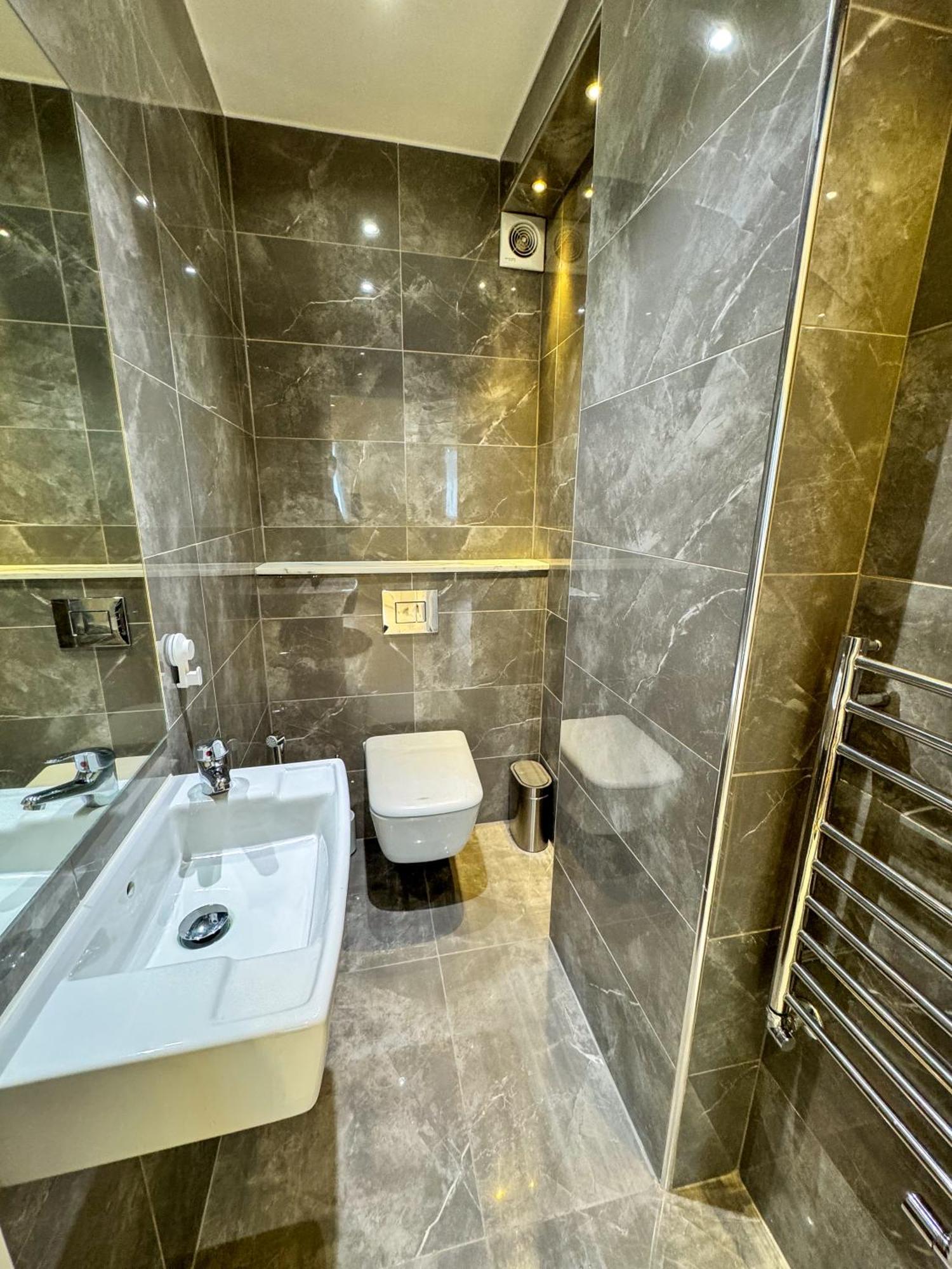 Apartment Hyde Park Corner Spacious 2 Bedroom